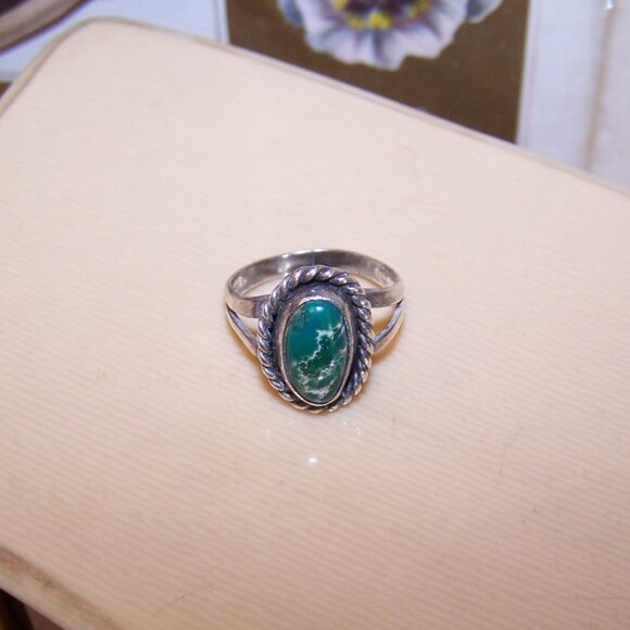 Native American Sterling Silver Turquoise Ring - Size 3.75 - Picture 2 of 10